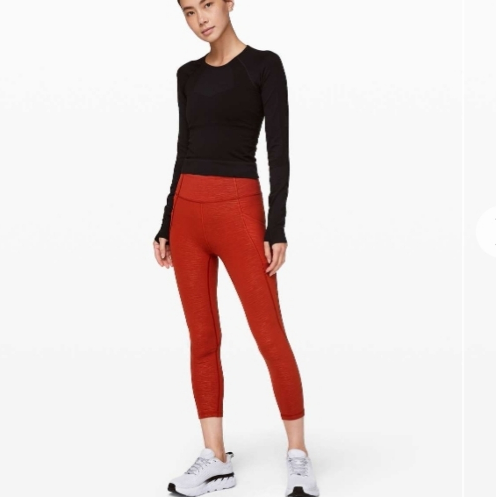 Lululemon Time To Sweat Crops 23" - Picture 5 of 12